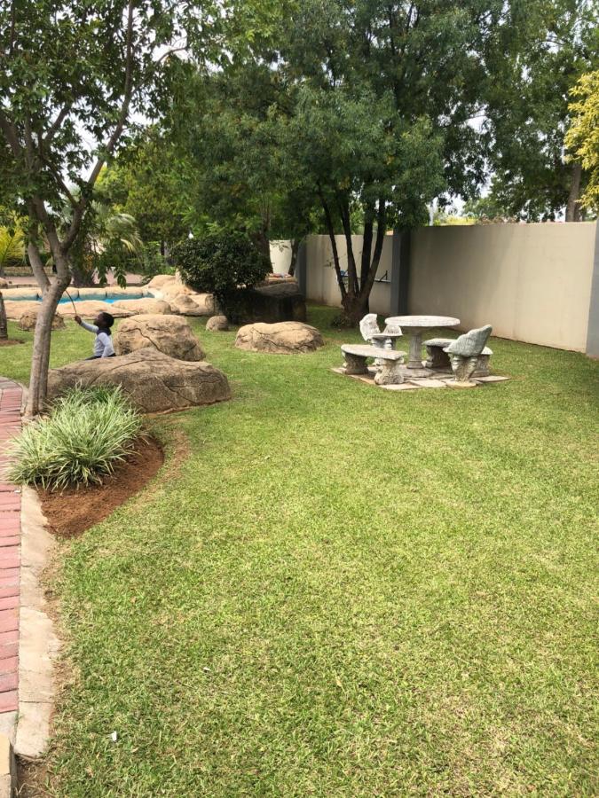 The Outlook Guest House Newcastle Exterior foto